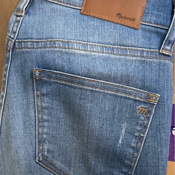Madewell 9” High Riser distressed Skinny jeans size 26 - Picture 3 of 9